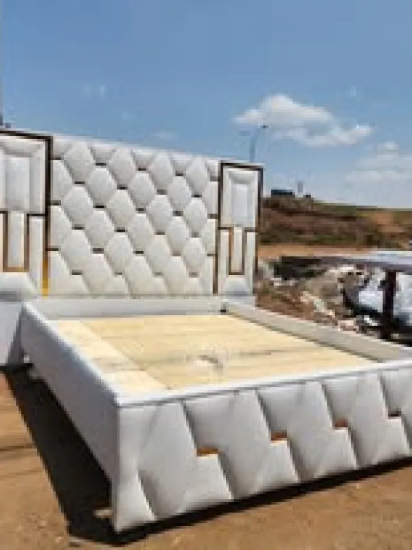 Sleep Like Royalty: The Ultimate Luxury Tufted Bed Frame