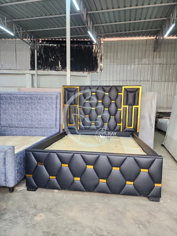 Queen size bed